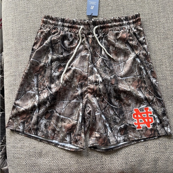 ROMWE Other - Men’s ROMWE Camo Shorts